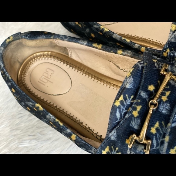 Cabi velvet floral loafers carnavy size 9 - Picture 4 of 13